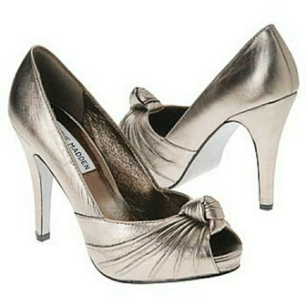 Steve Madden peeptoe pumps